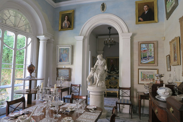 interni di Casa Rocca Piccola a Valletta