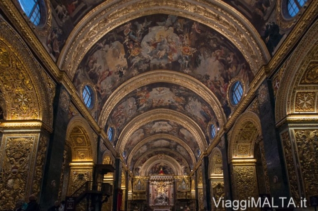 Navata centrale della Concattedrale San Giovanni Battista a Valletta